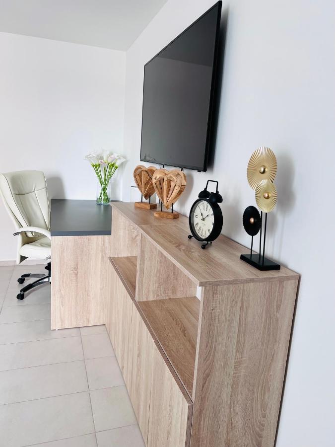 Sparrow Apartmens - Vrabcia Ulica 9, コシツェ エクステリア 写真