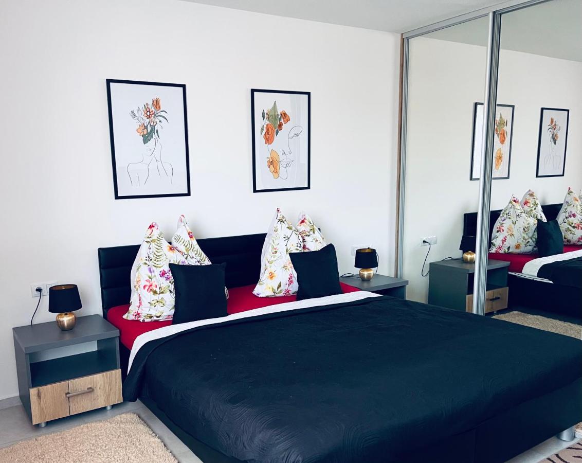 Sparrow Apartmens - Vrabcia Ulica 9, コシツェ エクステリア 写真