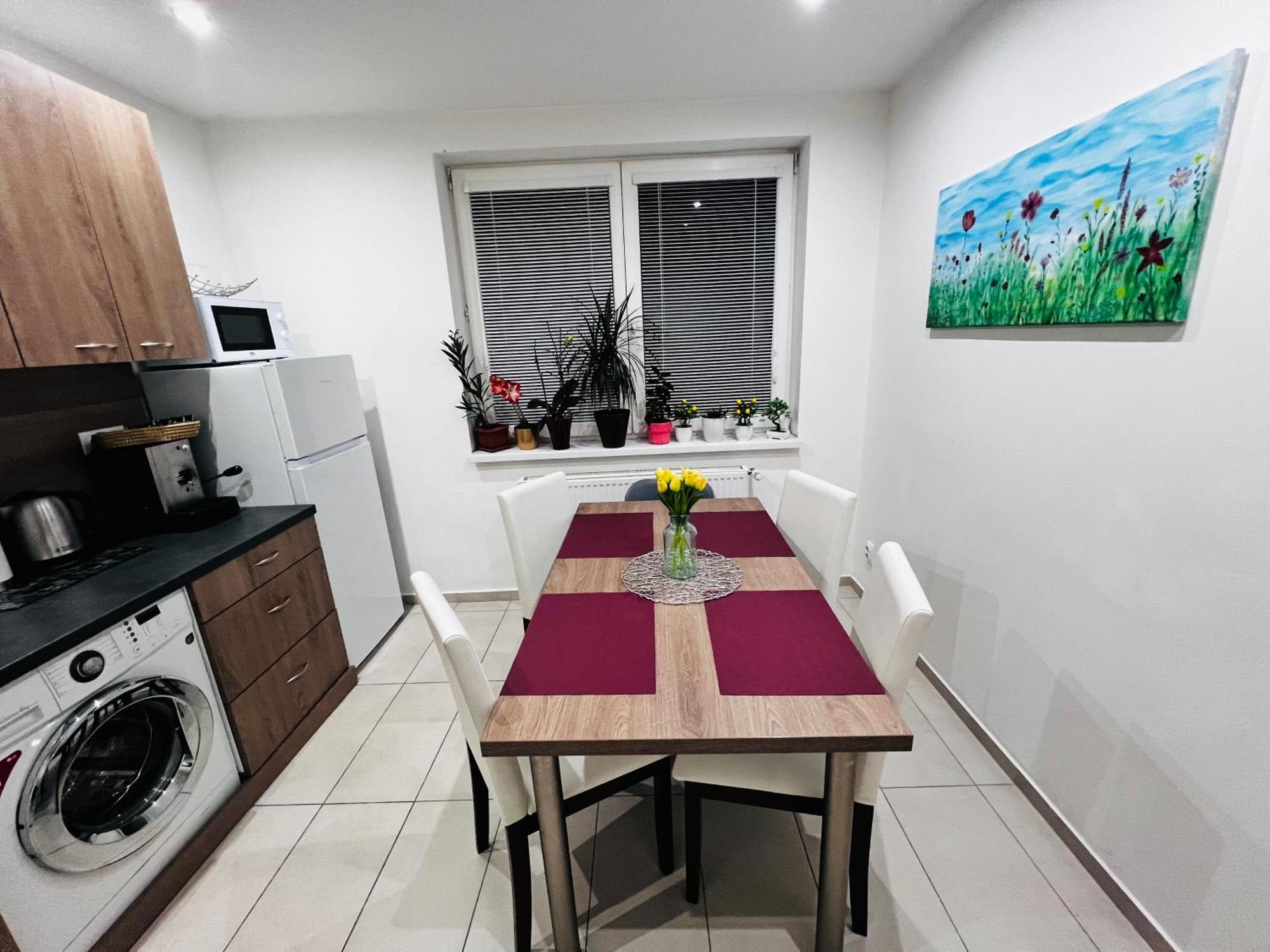 Sparrow Apartmens - Vrabcia Ulica 9, コシツェ エクステリア 写真