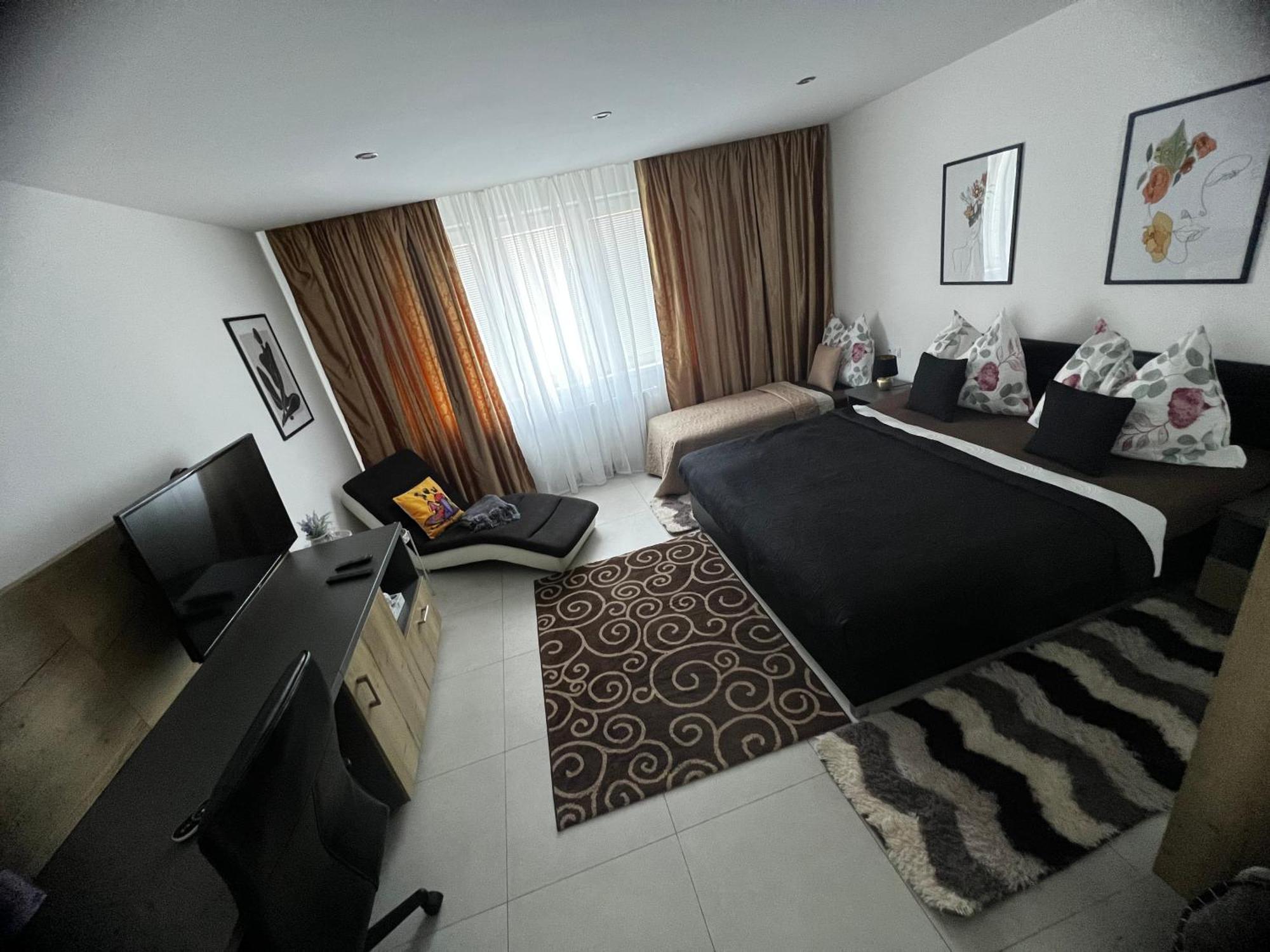 Sparrow Apartmens - Vrabcia Ulica 9, コシツェ エクステリア 写真